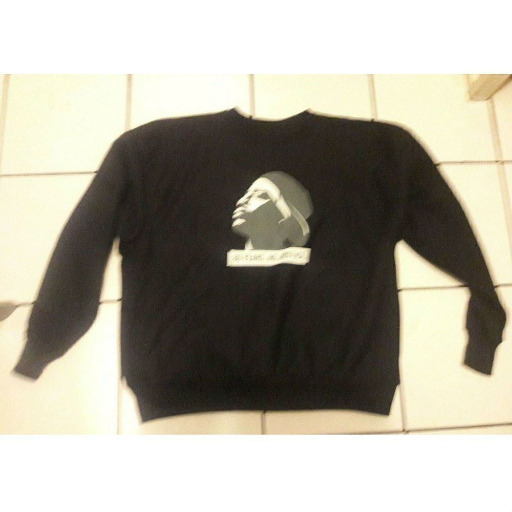 Champion Sweatshirt Black Unsolved Tupac Size 2XL‎